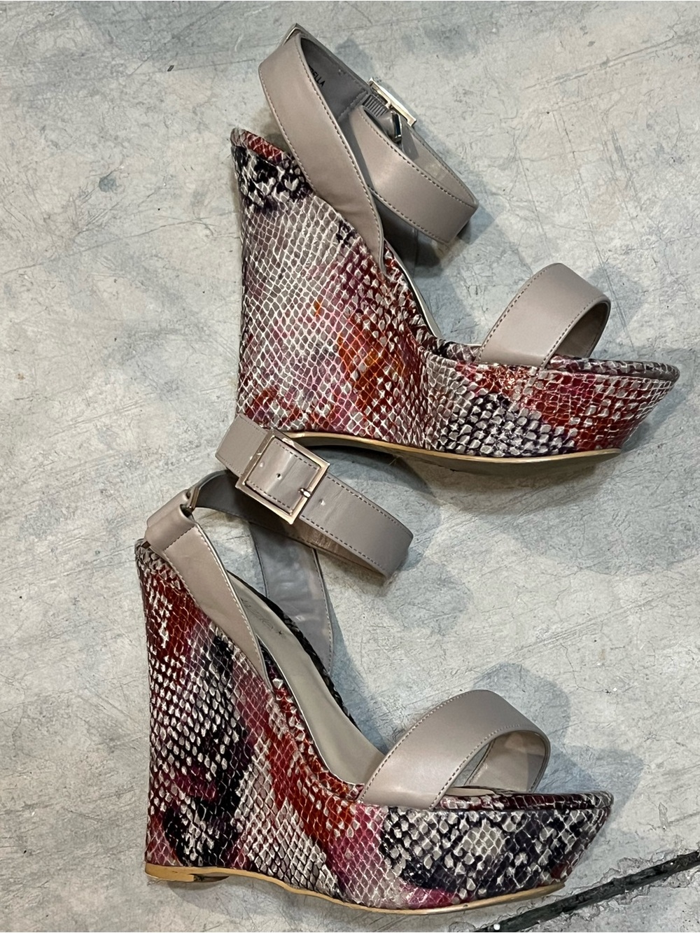 Shoe Dazzle Taupe Strappy Wedge Sandals with Red & Black Snake-Print Platform